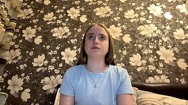 Snapshot of SabinaHaggen chatting on May 17, 2026, 6:19 pm SabinaHaggen online show from May 17, 2026, 6:19 pm