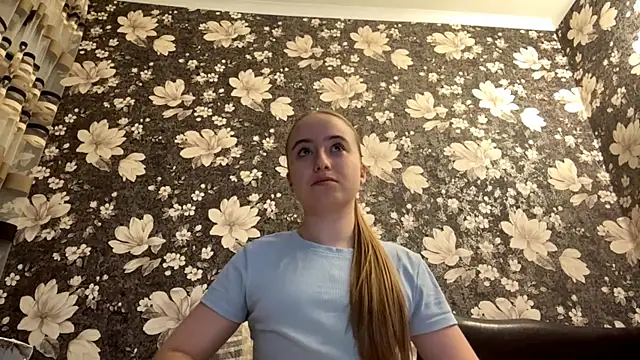 Snapshot of SabinaHaggen chatting on May 19, 2026, 5:53 pm SabinaHaggen online show from May 19, 2026, 5:53 pm