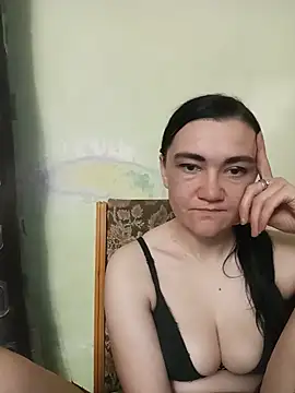 Snapshot of AlissaSecret chatting on May 27, 2026, 6:59 pm AlissaSecret online show from May 27, 2026, 6:59 pm