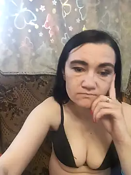 Snapshot of AlissaSecret chatting on May 7, 2026, 5:44 am AlissaSecret online show from May 7, 2026, 5:44 am