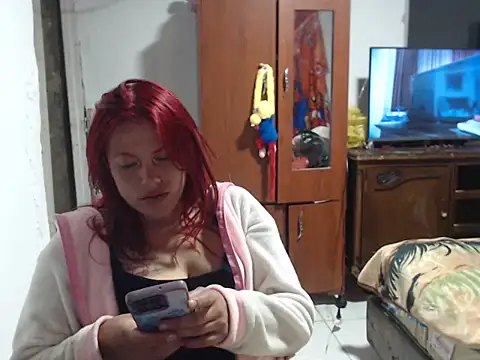Snapshot of amber_squirtsx chatting on July 5, 2026, 3:33 am amber squirtsx online show from July 5, 2026, 3:33 am