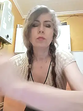 TaynaSecret online show from May 13, 2026, 8:16 pm