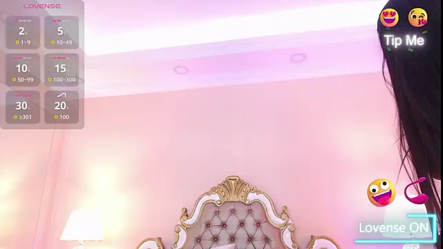 Snapshot of BonnyCandy chatting on June 12, 2026, 11:41 am BonnyCandy online show from June 12, 2026, 11:41 am
