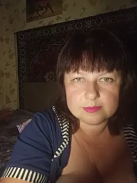 Snapshot of AuroKaria chatting on July 6, 2026, 7:38 pm AuroKaria online show from July 6, 2026, 7:38 pm