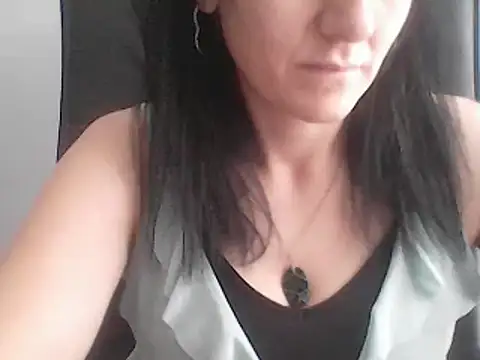 Snapshot of sara_41 chatting on June 15, 2026, 2:28 pm sara 41 online show from June 15, 2026, 2:28 pm