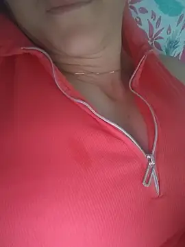 Snapshot of sara_41 chatting on July 10, 2026, 8:03 am sara 41 online show from July 10, 2026, 8:03 am