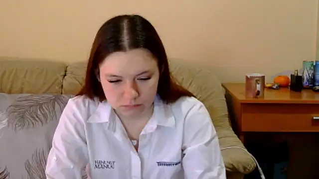 Snapshot of JessicaHolland1 chatting on April 20, 2026, 8:17 am JessicaHolland1 online show from April 20, 2026, 8:17 am