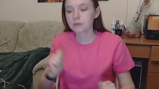 Snapshot of JessicaHolland1 chatting on May 17, 2026, 6:19 pm JessicaHolland1 online show from May 17, 2026, 6:19 pm