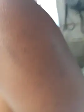 ladyn1 online show from April 10, 2026, 12:45 pm