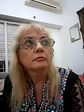 MatureElegantWidow online show from April 12, 2026, 11:52 pm