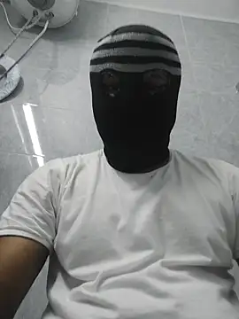 Snapshot of hamy_90 chatting on April 14, 2026, 5:40 pm hamy 90 online show from April 14, 2026, 5:40 pm