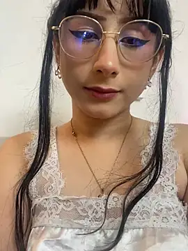 Snapshot of Miaa_HarperX_ chatting on April 6, 2026, 10:44 pm Miaa HarperX online show from April 6, 2026, 10:44 pm
