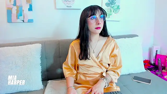 Snapshot of Miaa_HarperX_ chatting on May 6, 2026, 2:37 am Miaa HarperX online show from May 6, 2026, 2:37 am