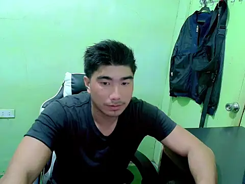 Hunkfireman online show from May 26, 2026, 12:31 am