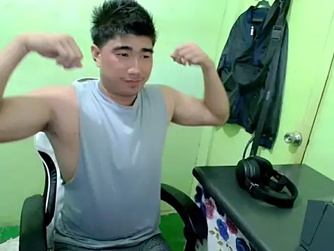 Hunkfireman online show from May 23, 2026, 12:53 am