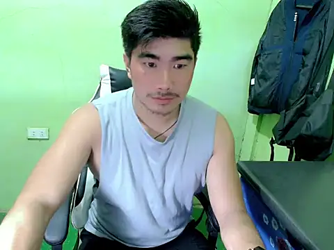 Hunkfireman online show from May 16, 2026, 12:53 am