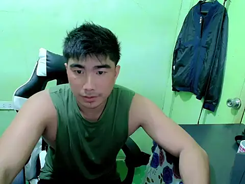 Hunkfireman online show from May 22, 2026, 12:41 am