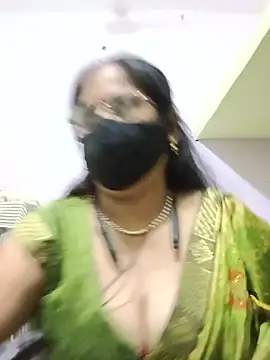 Snapshot of SEEMA_012 chatting on May 28, 2026, 5:15 am SEEMA 012 online show from May 28, 2026, 5:15 am