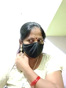 Snapshot of SEEMA_012 chatting on May 8, 2026, 5:33 am SEEMA 012 online show from May 8, 2026, 5:33 am