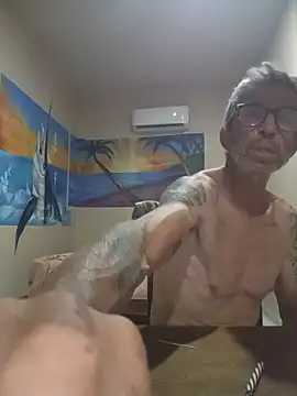Snapshot of chris-sbh11 chatting on May 23, 2026, 12:42 am chris-sbh11 online show from May 23, 2026, 12:42 am
