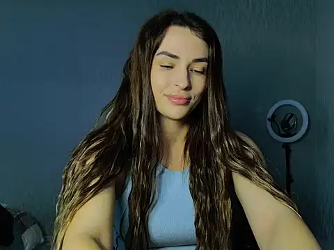 Snapshot of Kira__love1 chatting on April 17, 2026, 8:50 am Kira love1 online show from April 17, 2026, 8:50 am