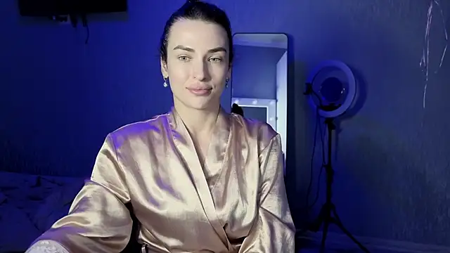 Snapshot of Kira__love1 chatting on May 20, 2026, 6:49 pm Kira love1 online show from May 20, 2026, 6:49 pm