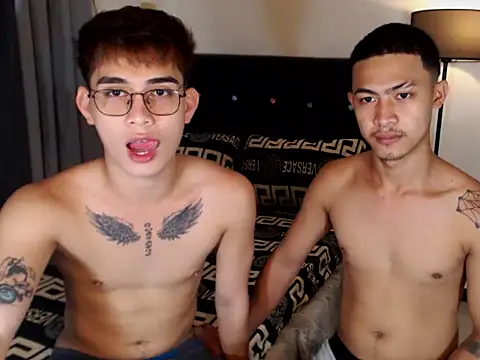 Snapshot of Xasianhotguy chatting on April 6, 2026, 7:53 am Xasianhotguy online show from April 6, 2026, 7:53 am