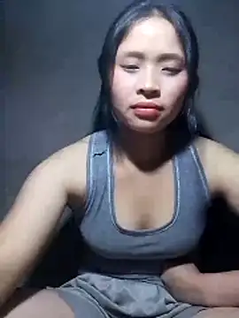 Snapshot of Liss-mimi chatting on April 6, 2026, 5:25 pm Liss-mimi online show from April 6, 2026, 5:25 pm