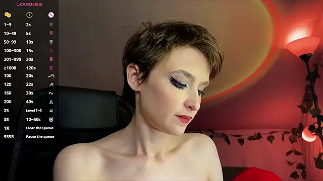 Snapshot of RebeNoir chatting on April 23, 2026, 6:20 am RebeNoir online show from April 23, 2026, 6:20 am