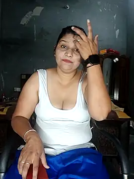 Riyashrma001 online show from April 23, 2026, 7:37 pm