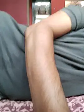 JamesKbond online show from April 26, 2026, 11:51 am