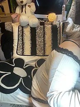 xoxAZU-KICHIxox online show from May 21, 2026, 5:10 pm