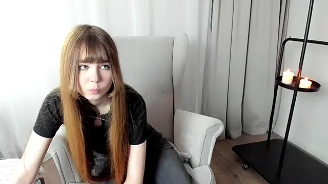 Snapshot of SadeHowen chatting on May 13, 2026, 2:24 pm SadeHowen online show from May 13, 2026, 2:24 pm