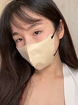 Snapshot of Hinako_0012 chatting on April 10, 2026, 1:12 am Hinako 0012 online show from April 10, 2026, 1:12 am