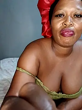 Snapshot of supersexy34 chatting on April 19, 2026, 9:28 pm supersexy34 online show from April 19, 2026, 9:28 pm