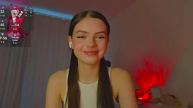 Snapshot of lillly_meow_ chatting on April 13, 2026, 4:16 am lillly meow online show from April 13, 2026, 4:16 am