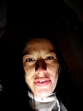 Snapshot of Hildaqii chatting on May 14, 2026, 7:44 pm Hildaqii online show from May 14, 2026, 7:44 pm