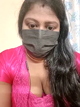 Snapshot of Romantic_Woman chatting on April 18, 2026, 2:08 pm Romantic Woman online show from April 18, 2026, 2:08 pm