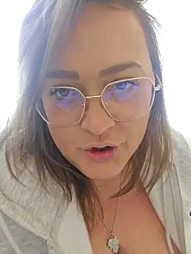 nika-W online show from April 26, 2026, 10:01 am