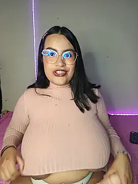 SerenaDupont  online show from July 3, 2026, 3:46 am