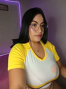 SerenaDupont  online show from June 28, 2026, 3:35 am