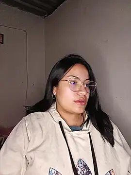 SerenaDupont  online show from June 24, 2026, 4:22 am