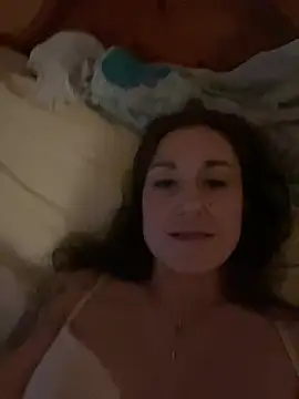 Snapshot of Cass_wild chatting on May 15, 2026, 4:43 am Cass wild online show from May 15, 2026, 4:43 am
