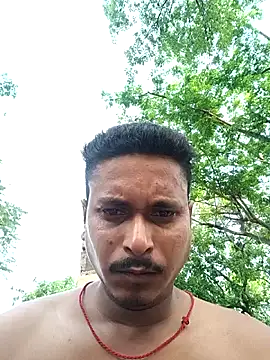 Snapshot of SONUKUMAR8 chatting on April 4, 2026, 10:33 am SONUKUMAR8 online show from April 4, 2026, 10:33 am