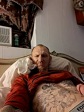 travisrwade online show from April 17, 2026, 5:54 am