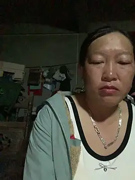 Snapshot of candy-beo chatting on May 6, 2026, 8:35 pm candy-beo online show from May 6, 2026, 8:35 pm