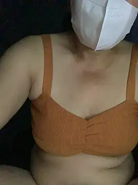 Snapshot of candy-beo chatting on July 13, 2026, 8:41 pm candy-beo online show from July 13, 2026, 8:41 pm