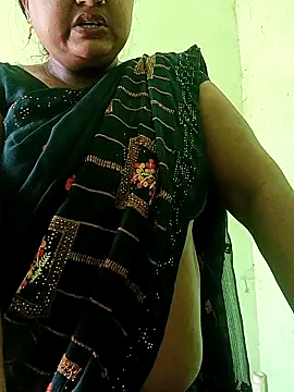 Snapshot of Desi_hot_bhabhi01 chatting on April 19, 2026, 7:31 am Desi hot bhabhi01 online show from April 19, 2026, 7:31 am