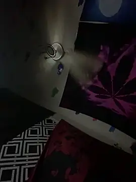 Snapshot of avery__1 chatting on April 5, 2026, 9:27 am avery 1 online show from April 5, 2026, 9:27 am