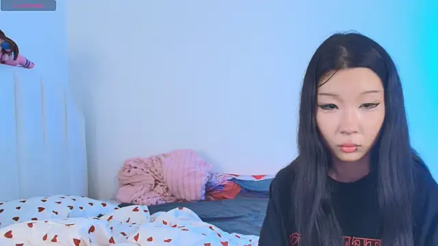 Snapshot of ayasinji chatting on April 13, 2026, 11:36 am ayasinji online show from April 13, 2026, 11:36 am